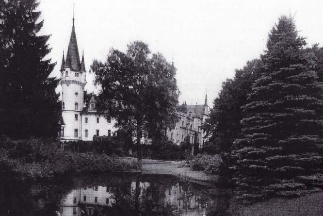 Zamek w Białej Nyskiej był przed wojną perłą architektury...