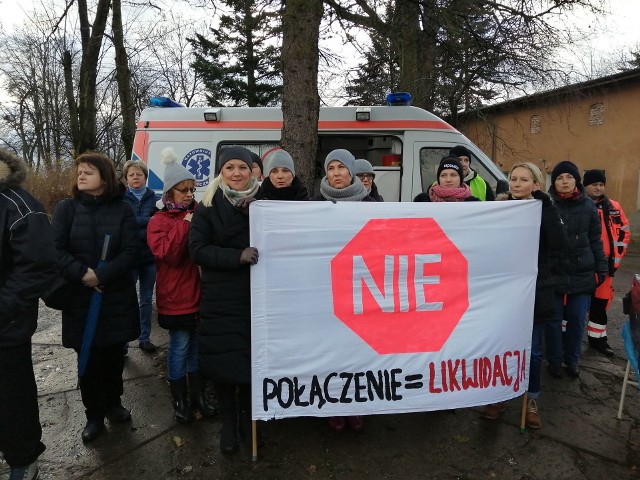 Rozpoczął się protest w obronie Szpitala Powiatowego w Sławnie. W strajku biorą udział m. in. związki zawodowe przy szpitalu w Sławnie. Na miejscu jest dyrektor placówki, Tomasz Walasek.