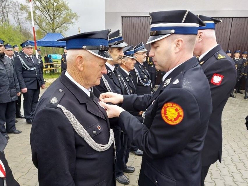 Gminny Dzień Strażaka w Kościelcu. Medale i odznaczenia dla strażaków ochotników