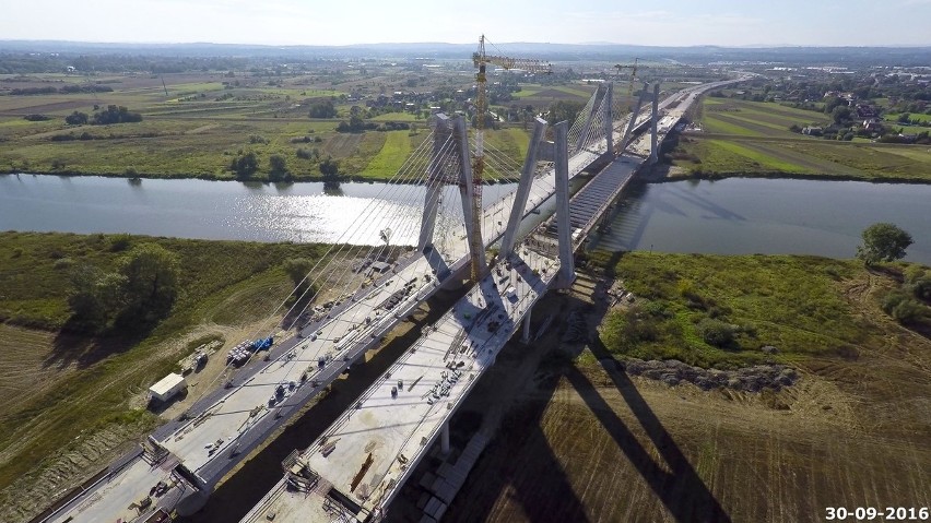 Budowa Wschodniej Obwodnicy Krakowa na odcinku Węzeł Rybitwy...