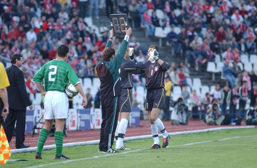 28 kwietnia 2004 roku, stadion Zawiszy Bydgoszcz, mecz...
