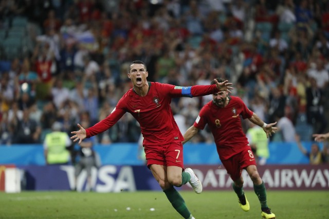 Cristiano Ronaldo był bohaterem pierwszego meczu reprezentacji Portugalii z Hiszpanią, w którym zdobył hat-tricka