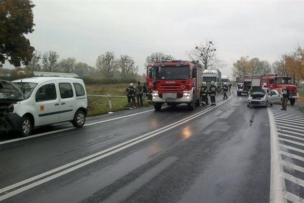 Do wypadku doszło około 13 na obwodnicy Grabina.