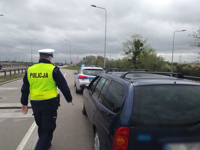 Aż 91 kolizji, 2 wypadki, pijani kierowcy. Policja podsumowała majówkę na gdańskich drogach