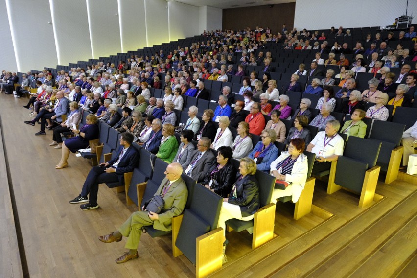 Seniorzy cenią sobie, że przy okazji Forum mają okazję...