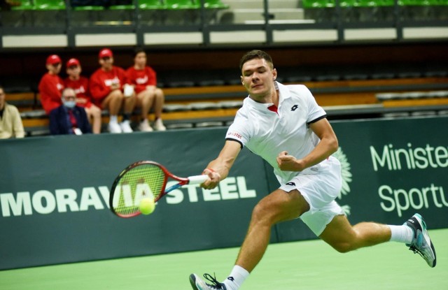 Kamil Majchrzak mimo dotarcia do ćwierćfinału podczas turnieju w Sofii zanotował nieznaczny spadek w najnowszym rankingu ATP.