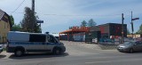 Strzelanina na myjni samochodowej przy ul. Rokicińskiej w Łodzi. Mężczyzna postrzelony w głowę. Zatrzymano 4 osoby ZDJĘCIA