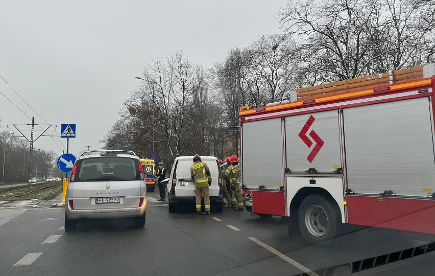 Wypadek na skrzyżowaniu al. Politechniki i ul. Cieszyńskiej