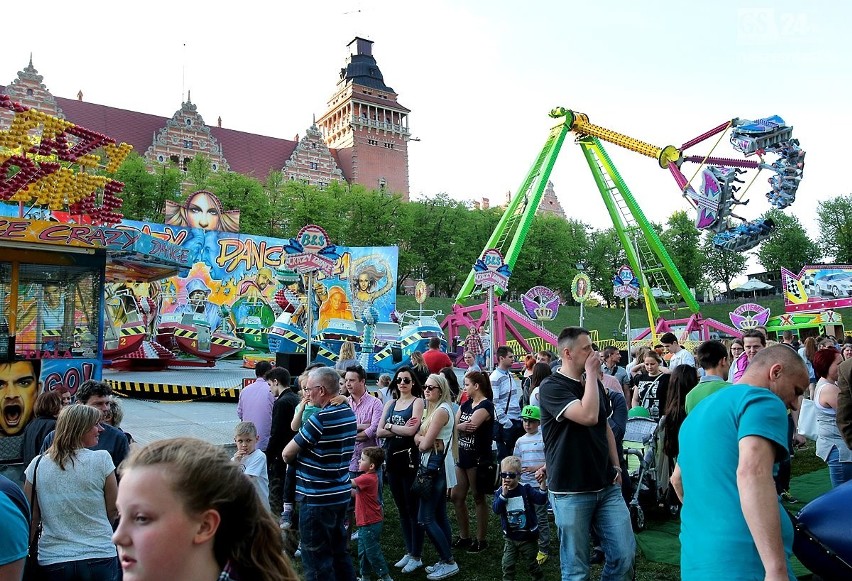 Piknik nad Odrą w Szczecinie. Tłumy na Wałach Chrobrego [zdjęcia]