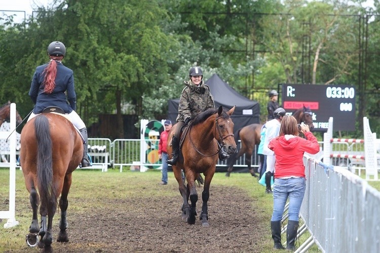 Sedina Horse Show. Pierwszy dzień zawodów jeździeckich [zdjęcia]