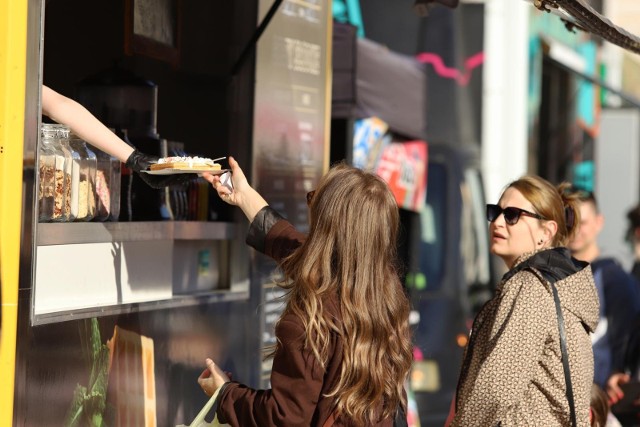 Z początkiem maja w parku Złotnickim miała powstać miejska plaża, a na kilku wrocławskich skwerach miały stanąć food trucki. Zarząd Zieleni Miejskiej ogłosił przetarg, ale... nie wpłynęła żadna oferta.