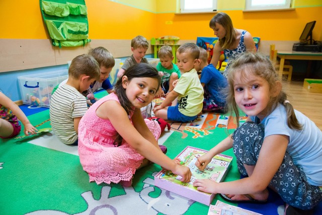 Dodatkowa rekrutacja właśnie się zakończyła. W sumie do ośmiu niepublicznych przedszkoli zgłoszono 179 małych kandydatów, głównie trzylatków.