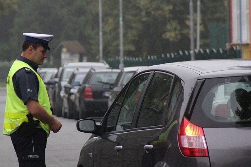 Policjanci z Międzyrzecza patrolowali dziś okolice szkół.