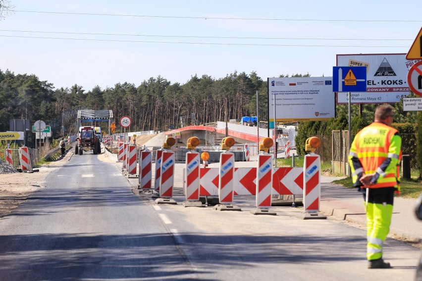 Nowy most nad Wartą w Rogalinku jest już prawie gotowy. To...