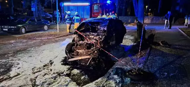 Pożar samochodu osobowego w Głuchołazach.