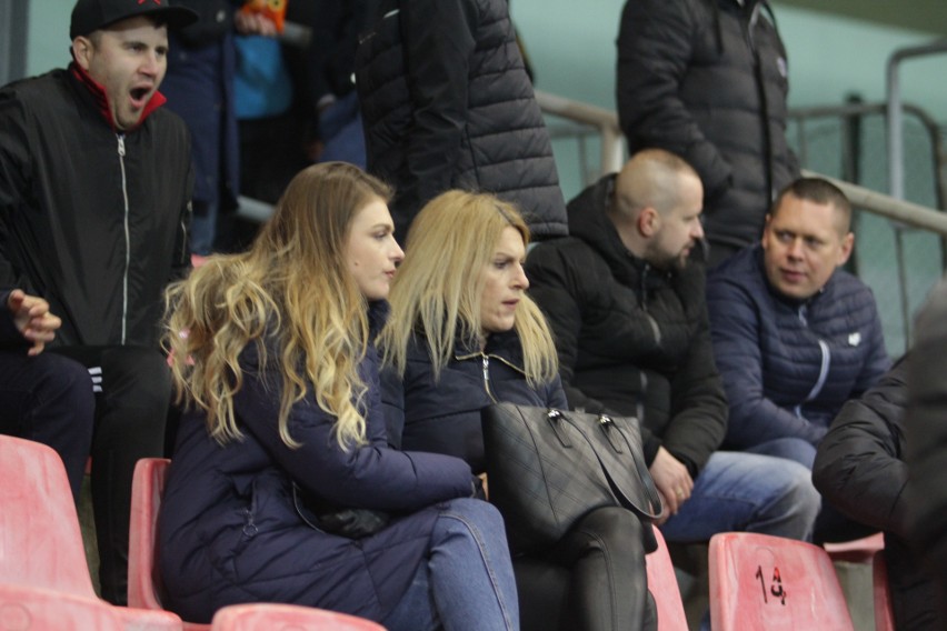 Zagłębie Sosnowiec wygrało z Arką Gdynia 3:2. Na Stadionie...