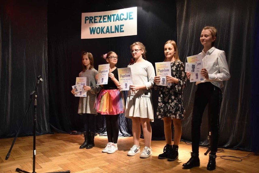 Regionalne Prezentacje Wokalne 2019 w Młodzieżowym Domu Kultury w Radomiu. Najlepsi dostali nagrody [zdjęcia]