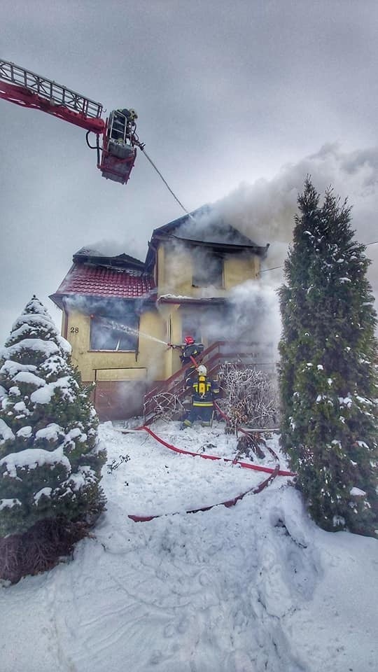 Pożar domu przy ul. Dolnej w Hajnówce. Kobieta została bez...