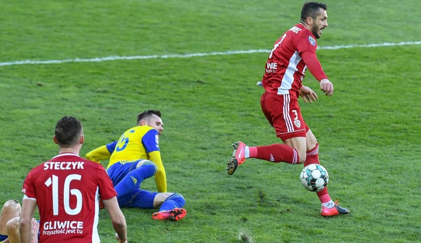 Fortuna Puchar Polski. Arka Gdynia - Piast Gliwice 0:0 pd....