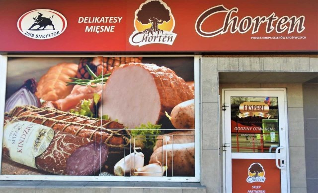 Delikatesy mięsne w centrum Białegostoku oraz duży market w Augustowie z szerokim wyborem świeżego mięsa i wędlin to dwie nowe placówki handlowe w Grupie Chorten, które będą miały otwarcia w okresie wzmożonych przedświątecznych zakupów. Obecnie w Polskiej Grupie Sklepów Spożywczych Chorten działa już ponad 1530 punktów partnerskich.