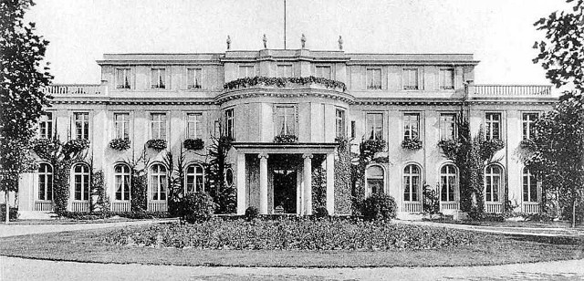 Spotkanie wieńczące przygotowania do masowej zagłady Żydów odbyło się w willi pełniącej w latach 1941-1945 funkcję hotelu dla SS