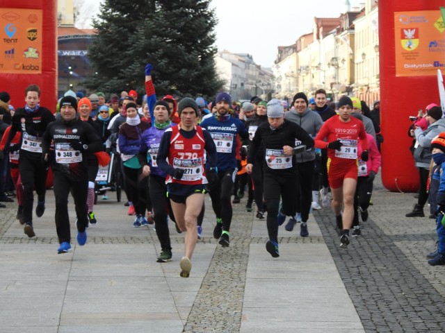 Finał WOŚP 2021 Białystok. Trwają licytacje i zbiórki do skarbonek. Można się już zapisać na 15. Bieg "Policz się z cukrzycą"