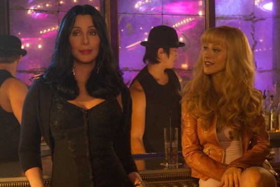 W rolach głównych zobaczymy dwie wokalistki: Cher i Christinę Aguilerę