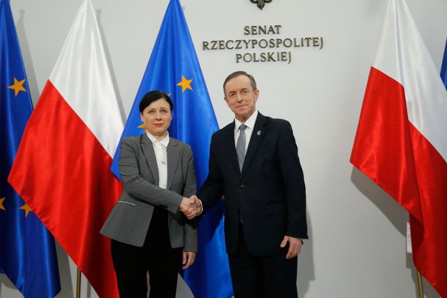 Wiceprzewodnicząca Komisji Europejskiej Věra Jourová z marszałkiem Senatu Tomaszem Grodzkim (styczeń 2020 r.).