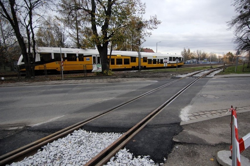 Wrocław: Prace na Bora-Komorowskiego zakończone wcześniej. Autobusy nadal jadą objazdem (ZDJĘCIA)