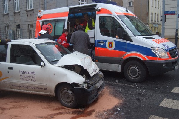 Wypadek na skrzyżowaniu ul. Sienkiewicza i Wigury.