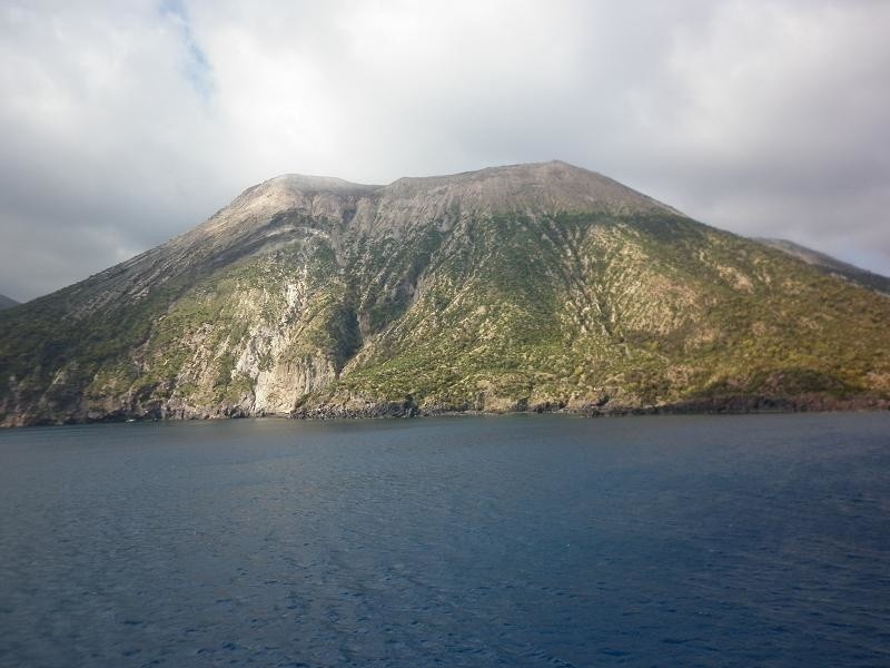 Włoska wyspa Vulcano swoją nazwę zawdzięcza wulkanom