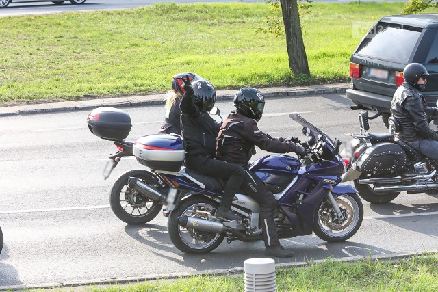 Motocykliści podczas strajku kobiet w Szczecinie 28.10.2020