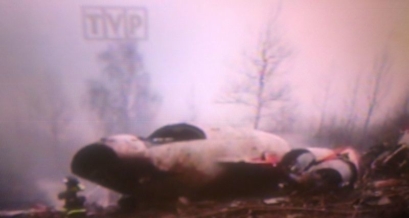Katastrofa samolotu prezydenta Kaczyńskiego w Smoleńsku. Nikt nie przeżył. Zobacz film z miejsca katastrofy