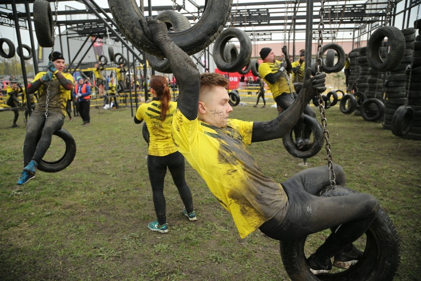 Runmageddon na Partynicach. Pierwszy dzień zmagań [GALERIA ZDJĘĆ]