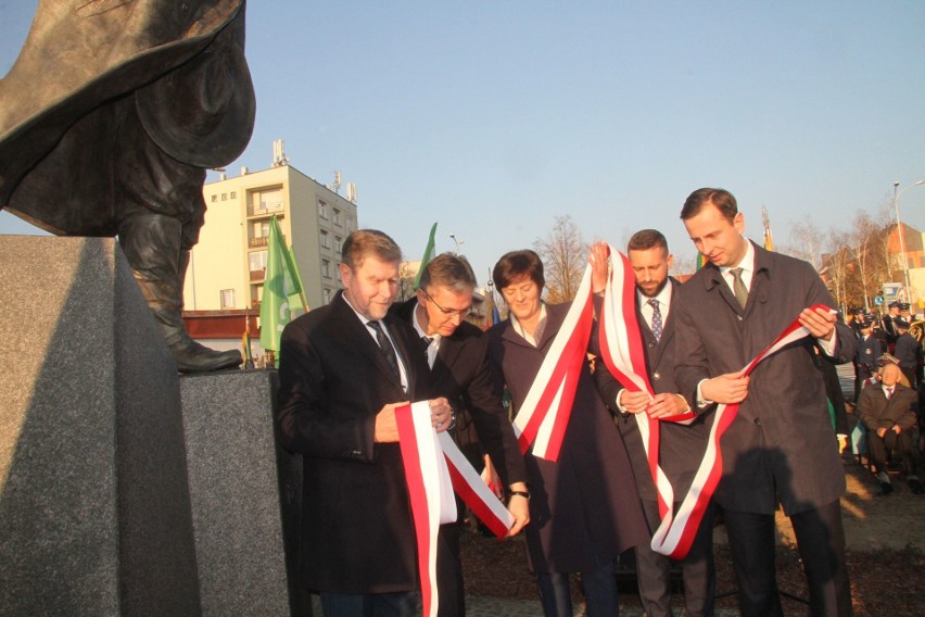 W Kielcach odsłonięto pomnik Wincentego Witosa [WIDEO, ZDJĘCIA]