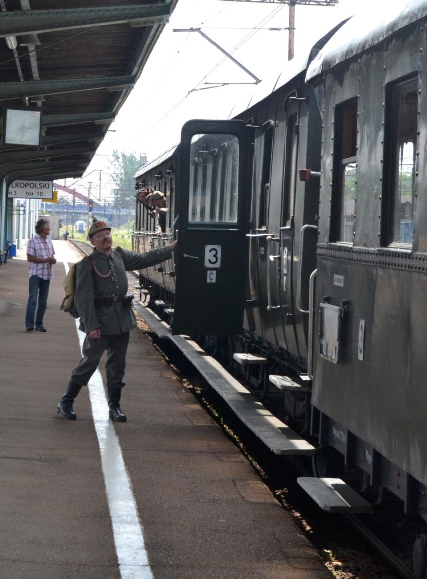 Ostrów Wielkopolski: Pociągi retro na stacji kolejowej