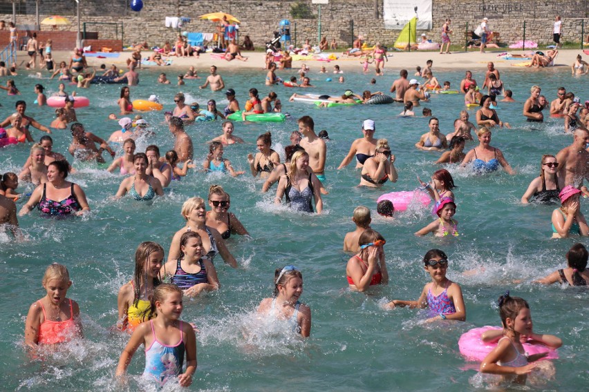 Aqua aerobik i inne atrakcje Kąpieliska Leśnego w Gliwicach ZDJĘCIA