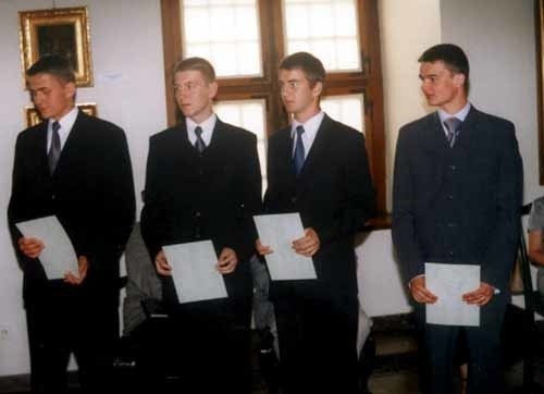 W konkursie dla młodzieży najwyżej oceniono pracę, uczniów z sandomierskiego Liceum Collegium Gostomianum. Opracowali oni oryginalny przewodnik po Ziemi Sandomierskiej.