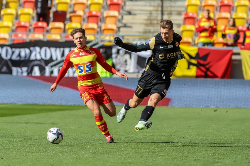 Jagiellonia Białystok - Zagłębie Lubin 2:1. Zagłębie przegrało wygrany mecz (WYNIK, SKRÓT, BRAMKI, GOLE, ZDJĘCIA)