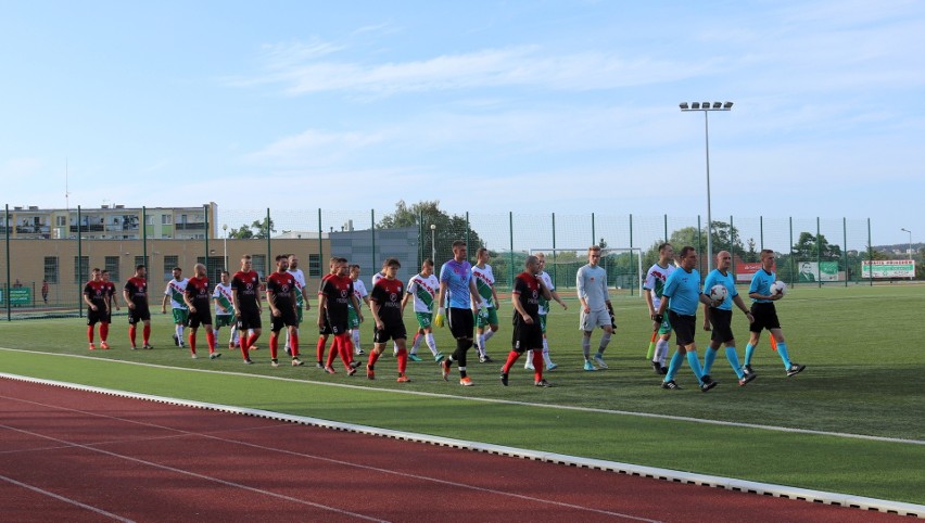 LKS Dąb-BOSiR Barcin  -  KS Prisma Dent Brzoza  1 : 2 (1:1)...