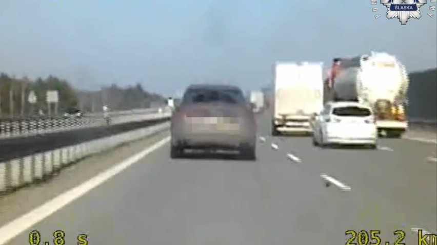 Pirat drogowy zatrzymany przez autostradówkę na A-1. Jechał szybciej aż o 72 km/h! Video