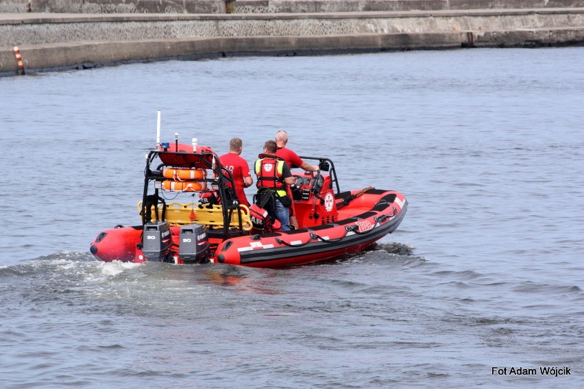 Tragedia w Darłowie. Piąty dzień poszukiwań. Apel biskupa Dajczaka