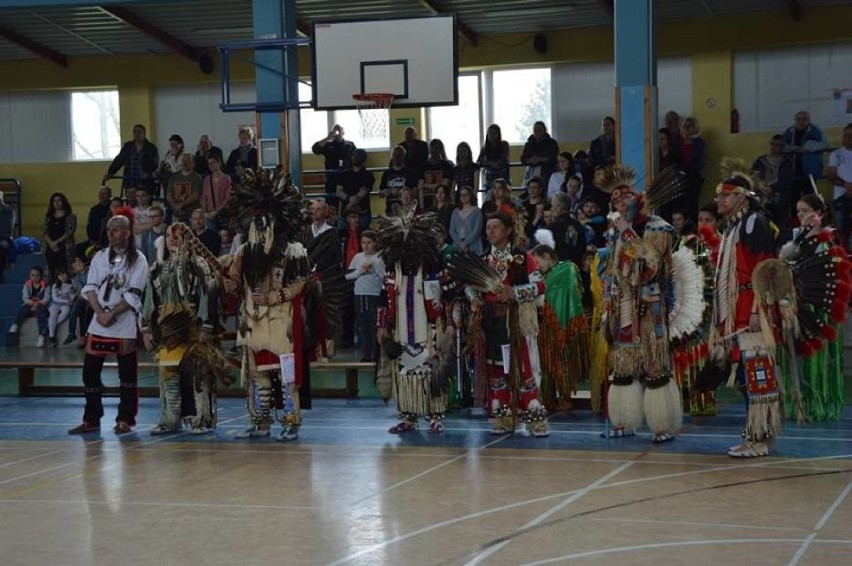 Festiwal Muzyki i Tańca Indian Ameryki Północnej Pow Wow w Uniejowie [ZDJĘCIA]