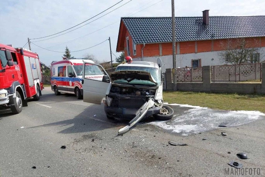 Zderzenie dwóch samochodów w Dobrej.