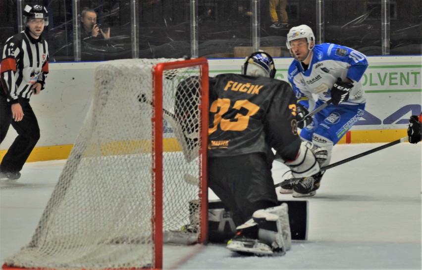 Dariusz Wanat w półfinale play-off przeciwko GKS Tychy...