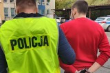 Aż 20 zarzutów dla dilera narkotyków z Bydgoskiego Przedmieścia w Toruniu [zdjęcia, wideo]
