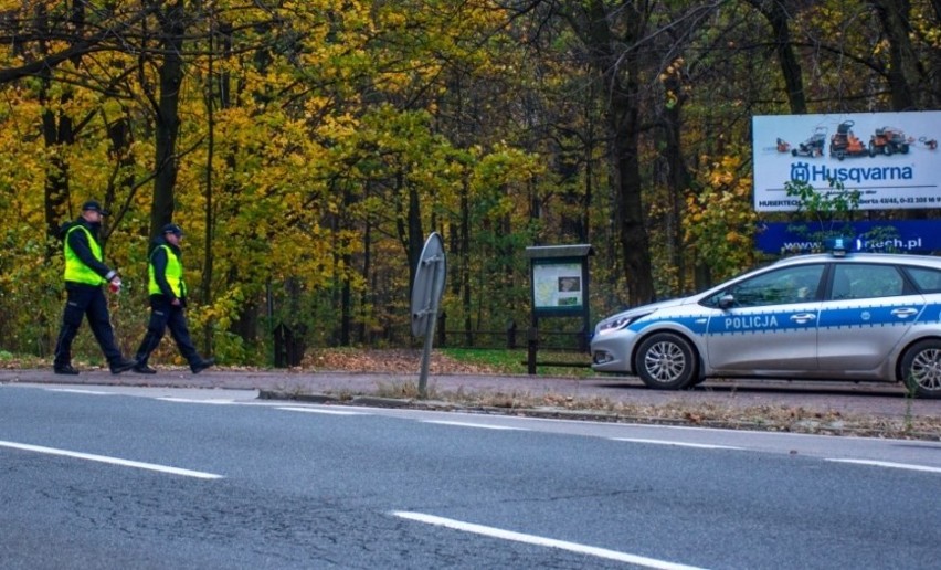 Zabójstwo w Katowicach: Policja zabezpieczyła miejsce wokół...