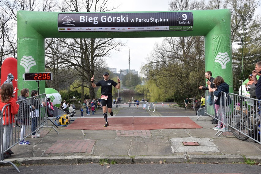 Chorzów: prawie 400 biegaczy wzięło udział z Biegu Górskim....