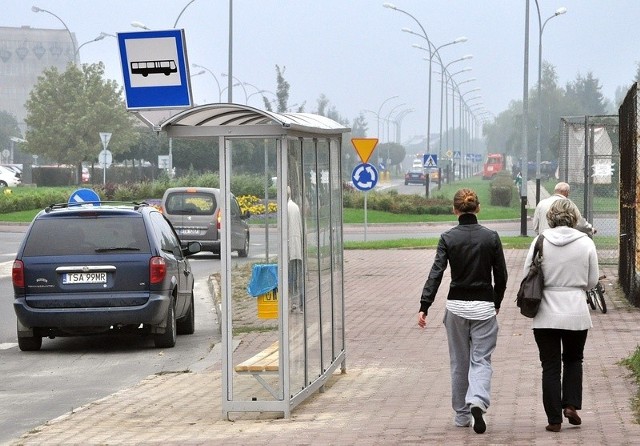 Nowy przystanek autobusowy został już postawiony przy ulicy Kwiatkowskiego.