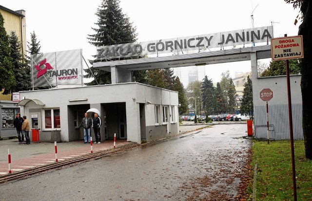 Na polecenie Wyższego Urzędu Górniczego „Janina” musiała wstrzymać wydobycie na ścianie 207, gdzie doszło do  tąpnięcia